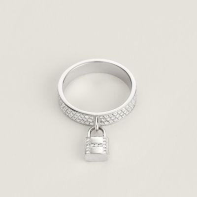 Kelly Clochette ring